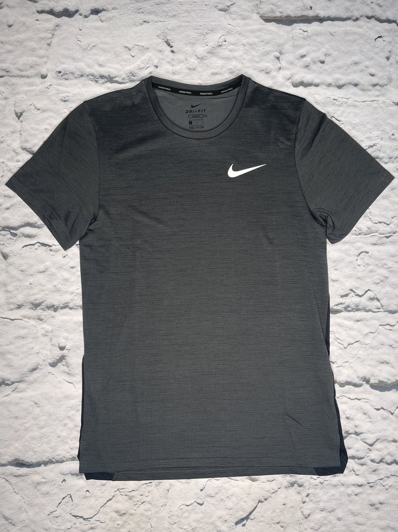 Nike Short Sleeve T-Shirt | Dark Grey